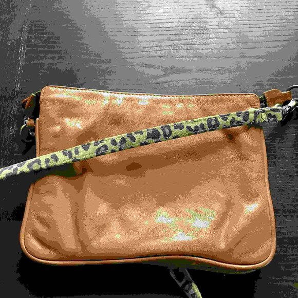 Small Golden Leather Crossbody Wristlet Handbag with Leopard Strap - Picture 2 of 4